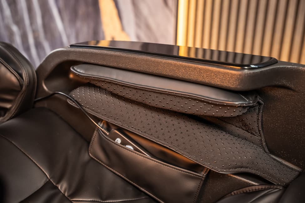 Kar- és tenyérmasszázs