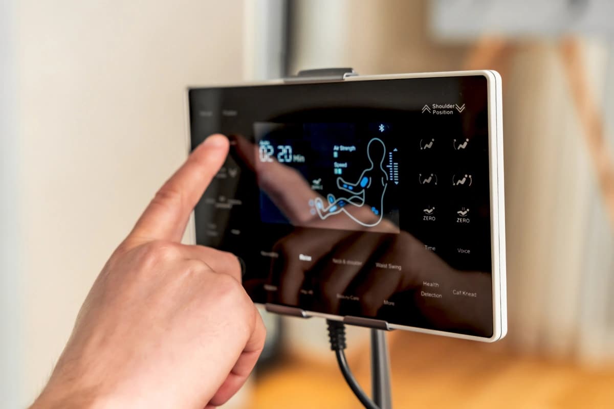 Érintőkijelzős vezérlőpanel a személyre szabott masszázshoz