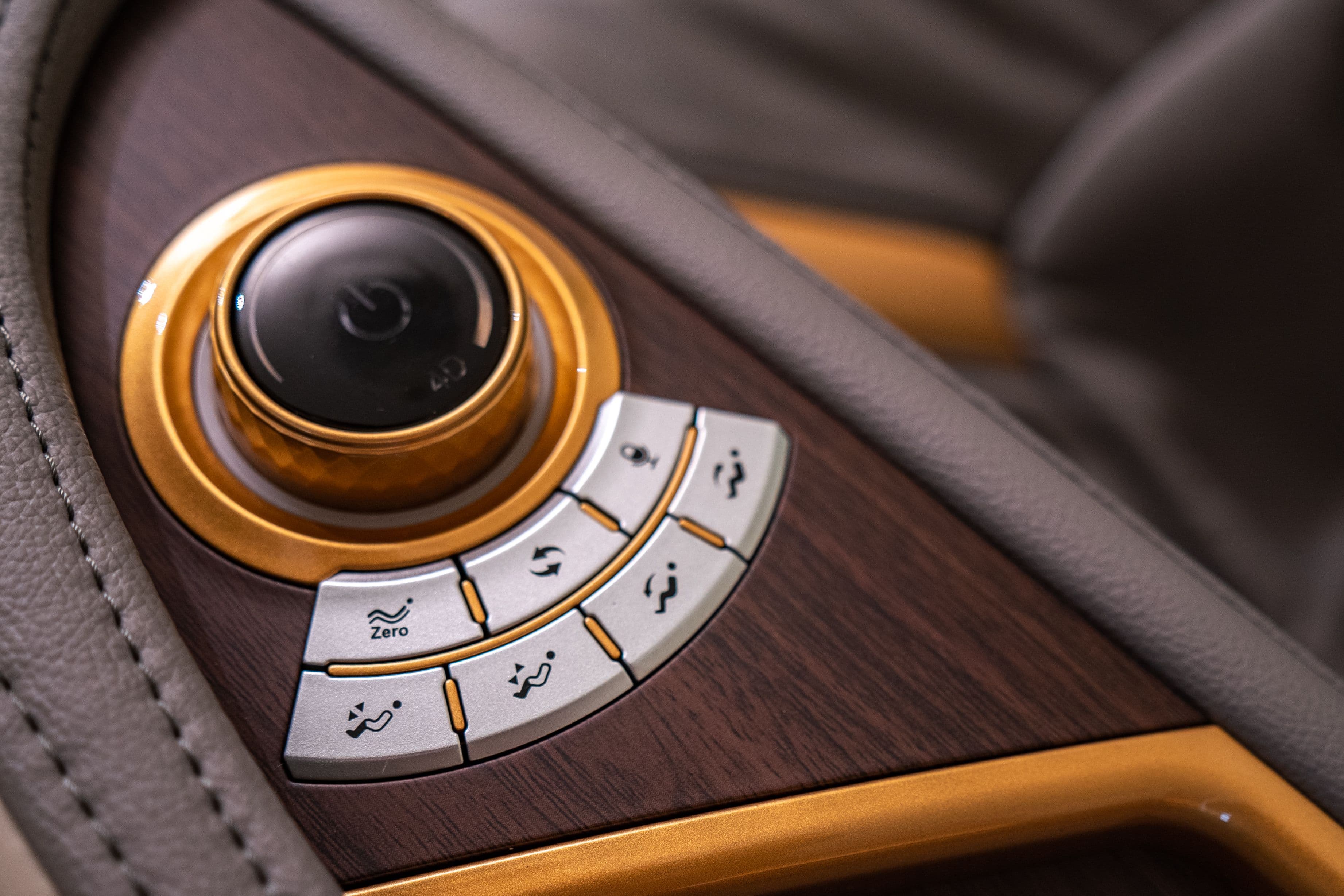 A súlytalansági üzemmód (Zero Gravity), teljes relaxálást biztosít