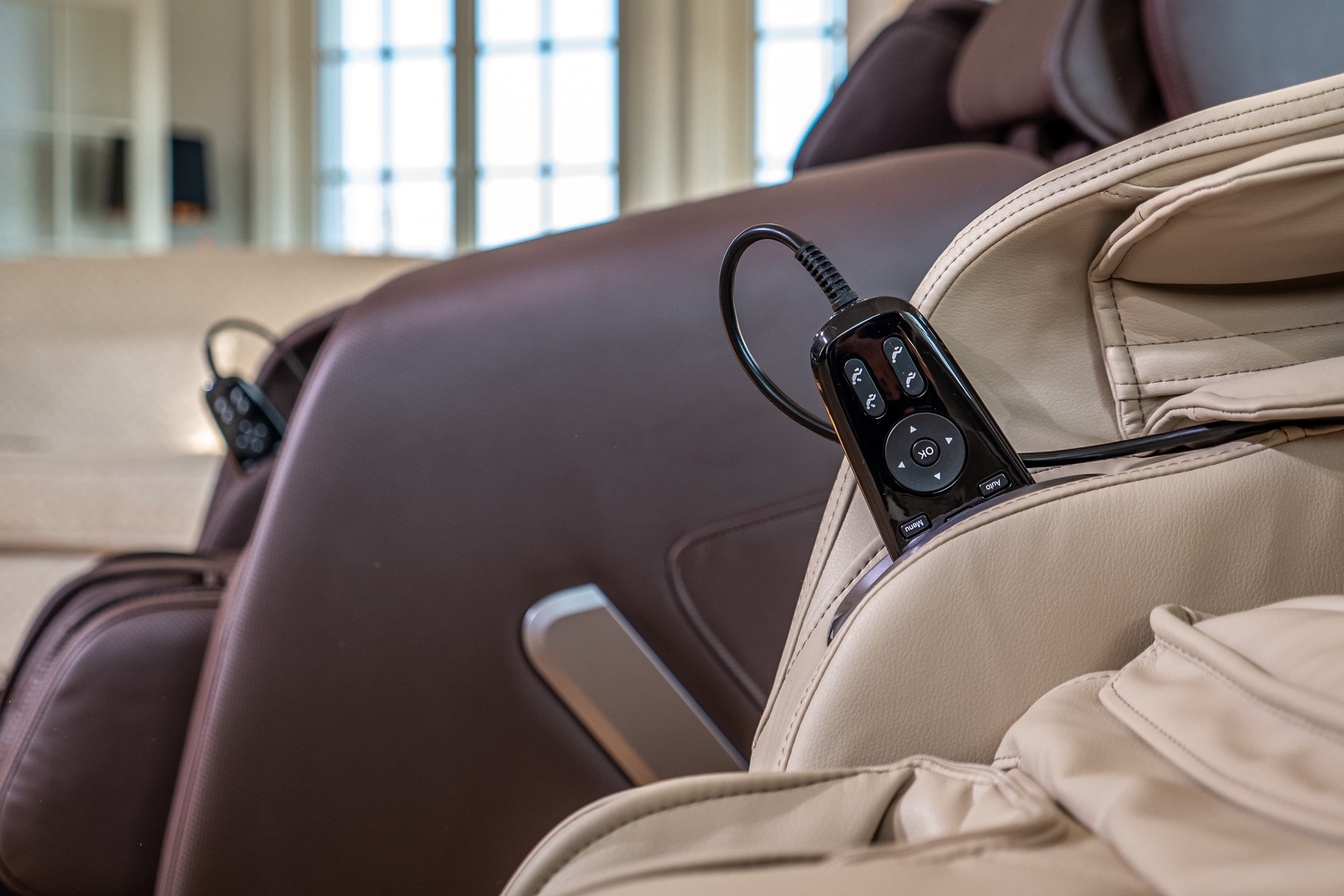 Tárolózseb a távirányító számára